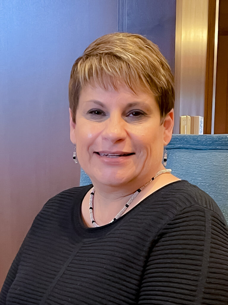Headshot of Brenda Leibundgut