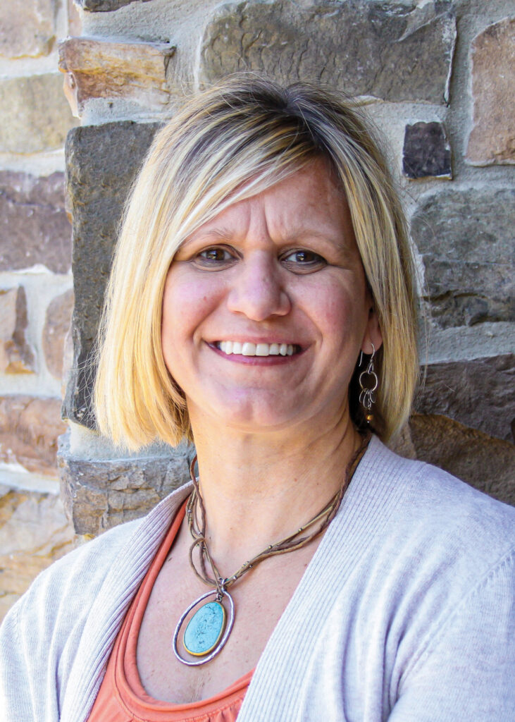 Headshot of Amanda Moyer