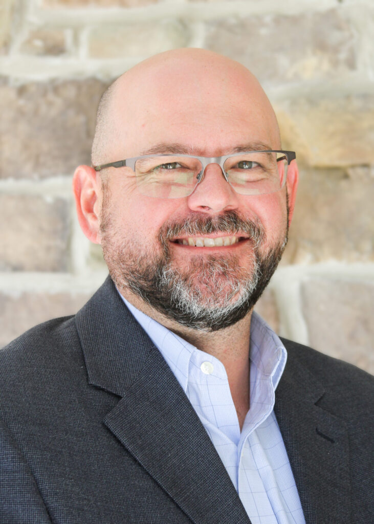 Headshot of David Warren